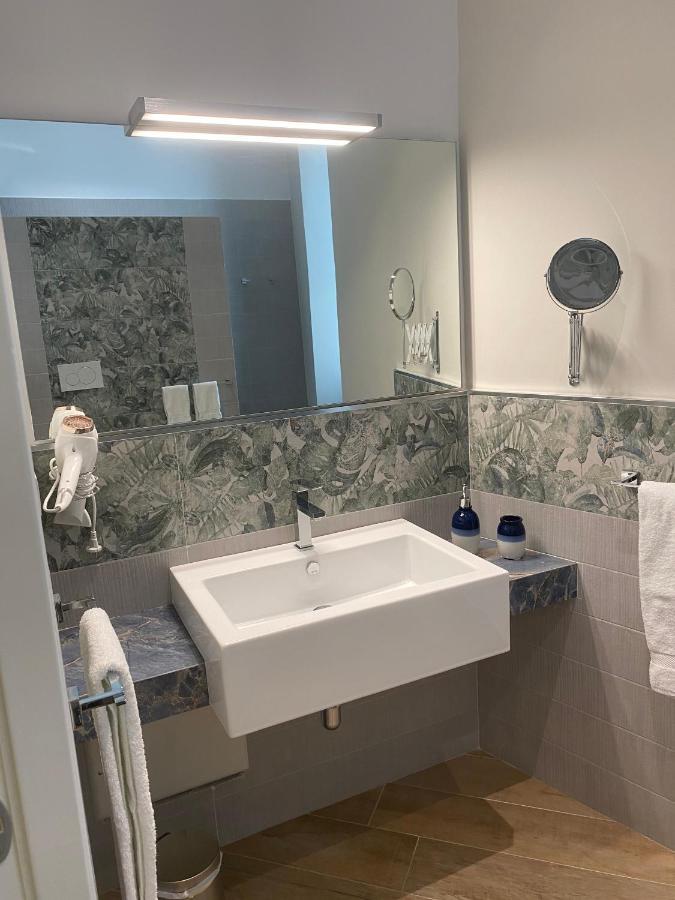 Porto Di Mare B&B 지오비나조 외부 사진